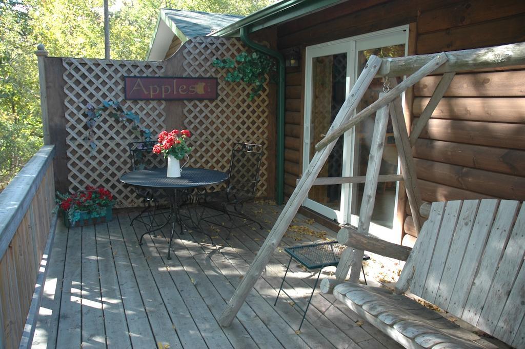Bed and Breakfast Lazy Cloud Williams Bay Екстер'єр фото