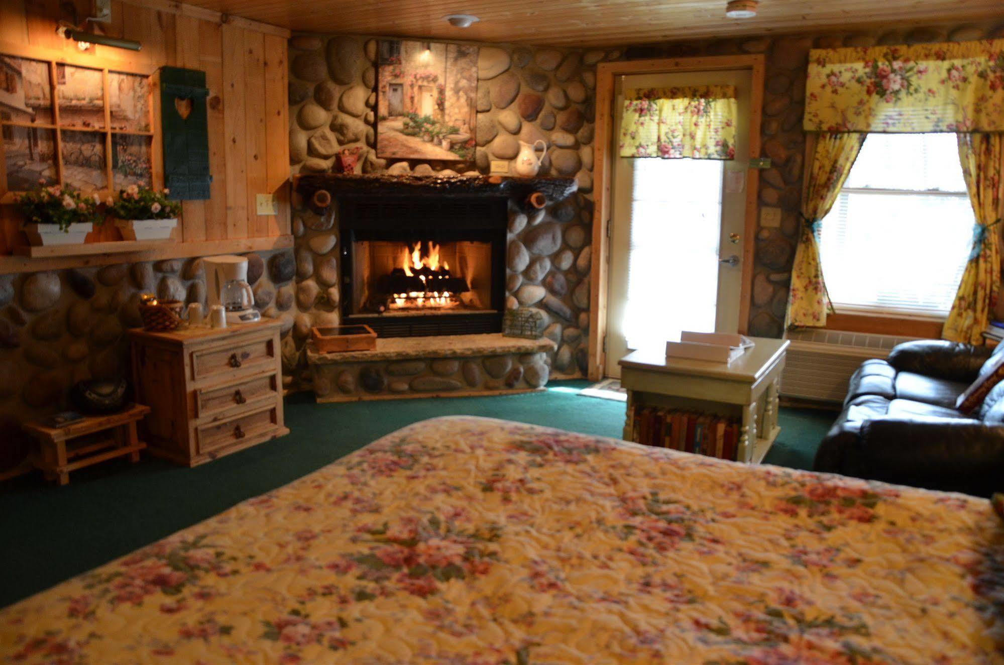 Bed and Breakfast Lazy Cloud Williams Bay Екстер'єр фото