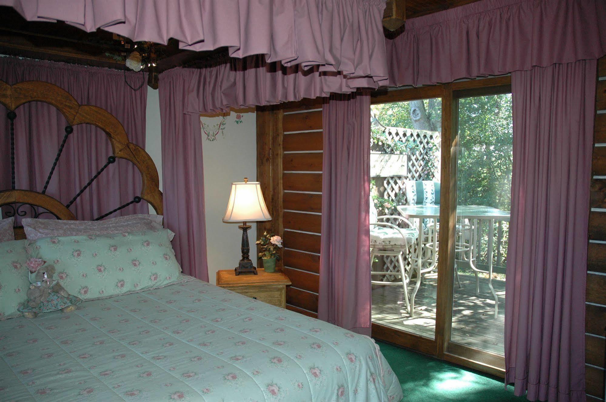 Bed and Breakfast Lazy Cloud Williams Bay Екстер'єр фото
