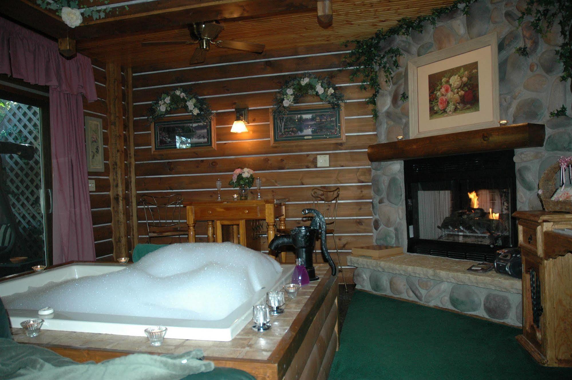 Bed and Breakfast Lazy Cloud Williams Bay Екстер'єр фото